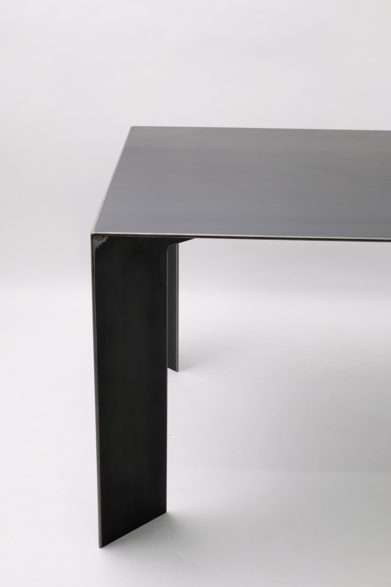 ARCHER | Dining Table