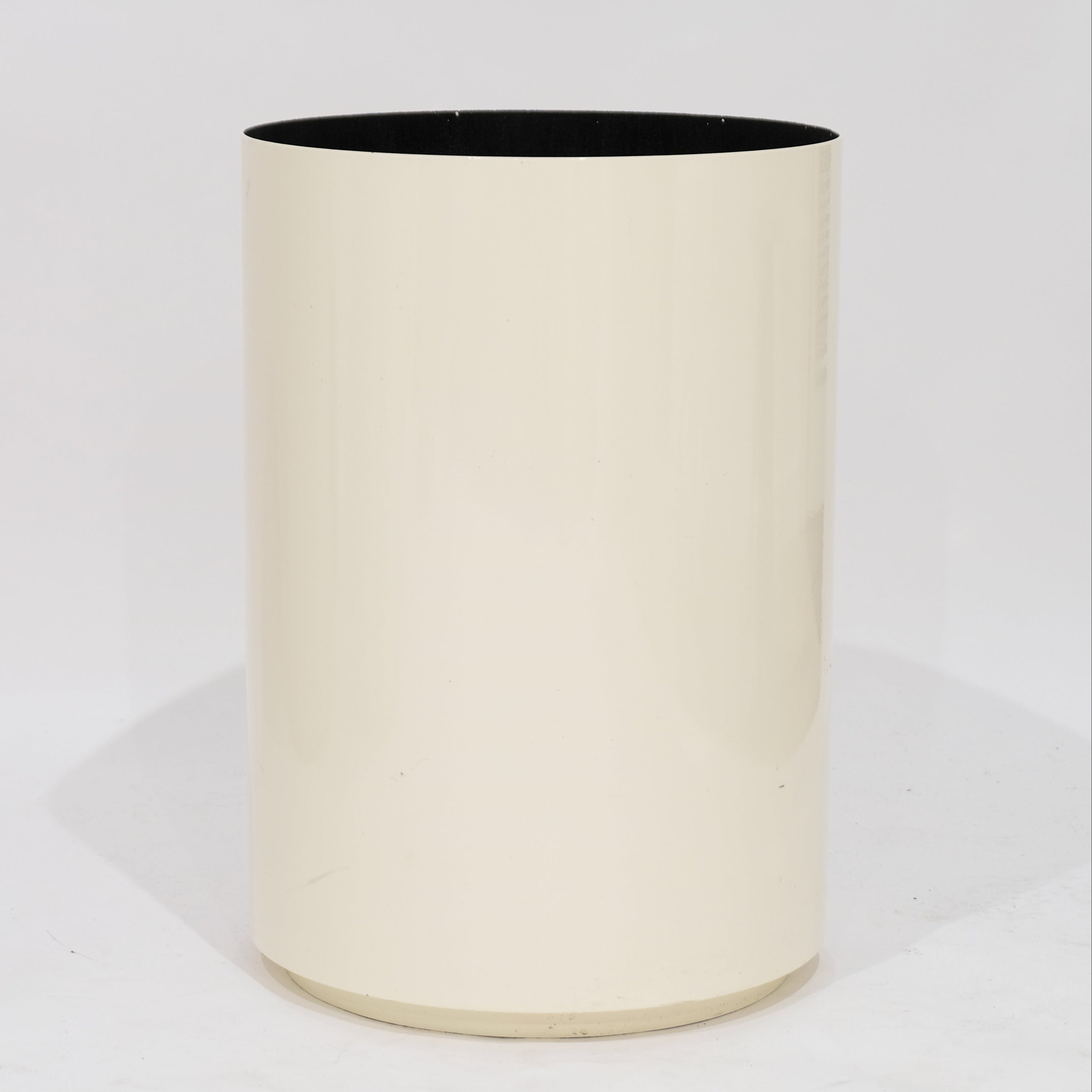 Floor Stock Sale | XL Cream Prox-Pot