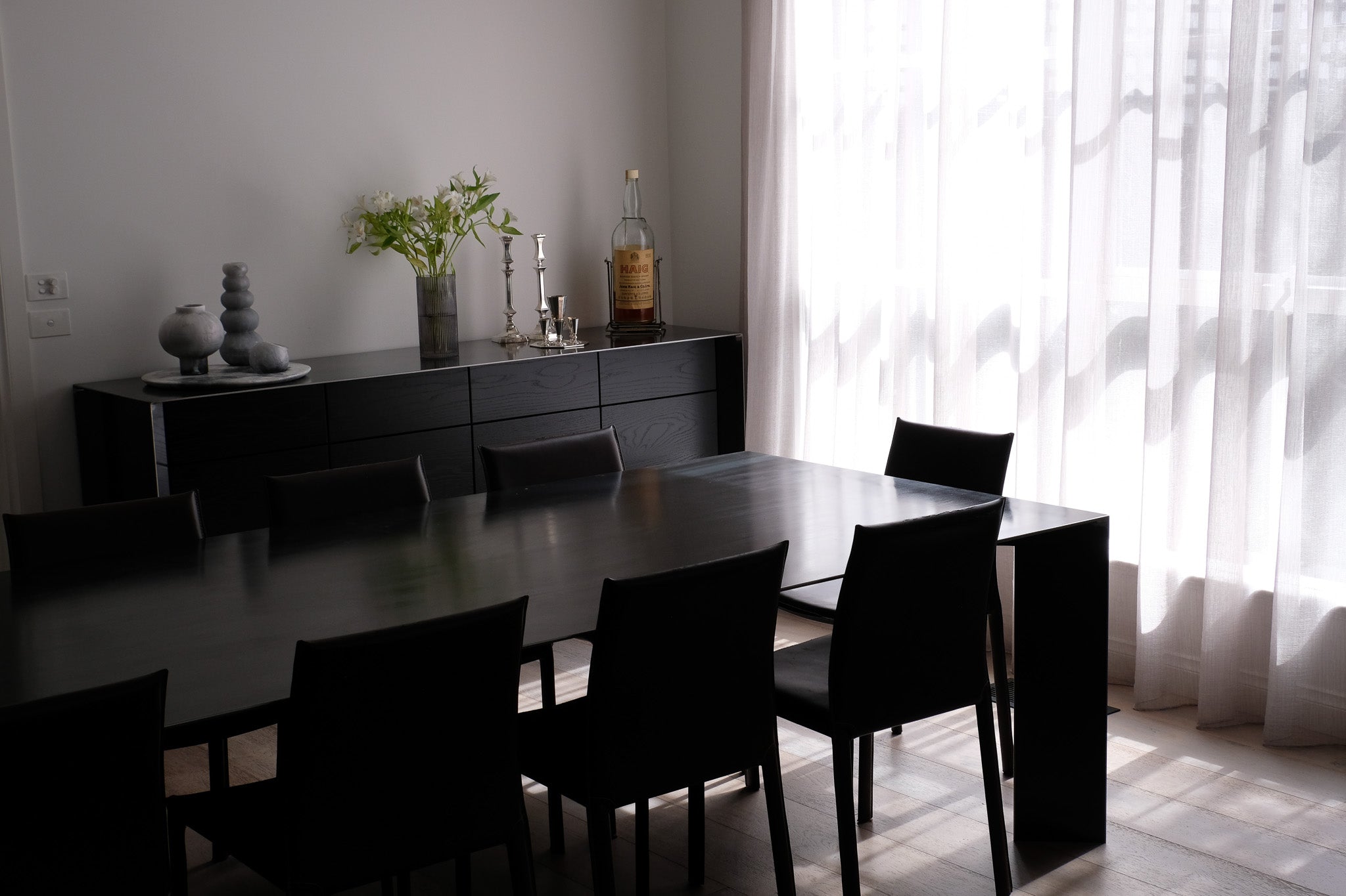 ARCHER | Dining Table
