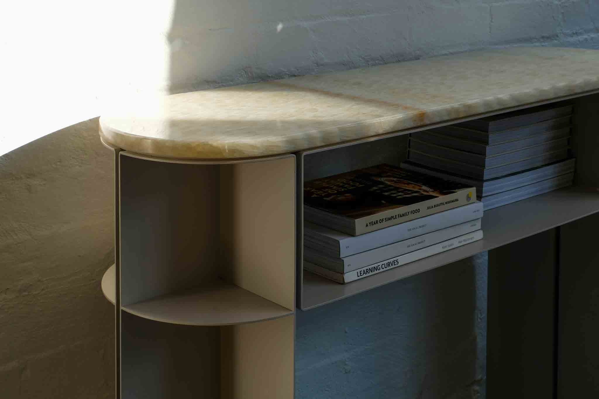 LUNA | Side Console